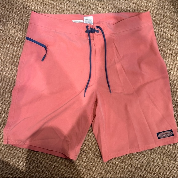 Vineyard Vine swim trunks size 35 - Picture 2 of 4